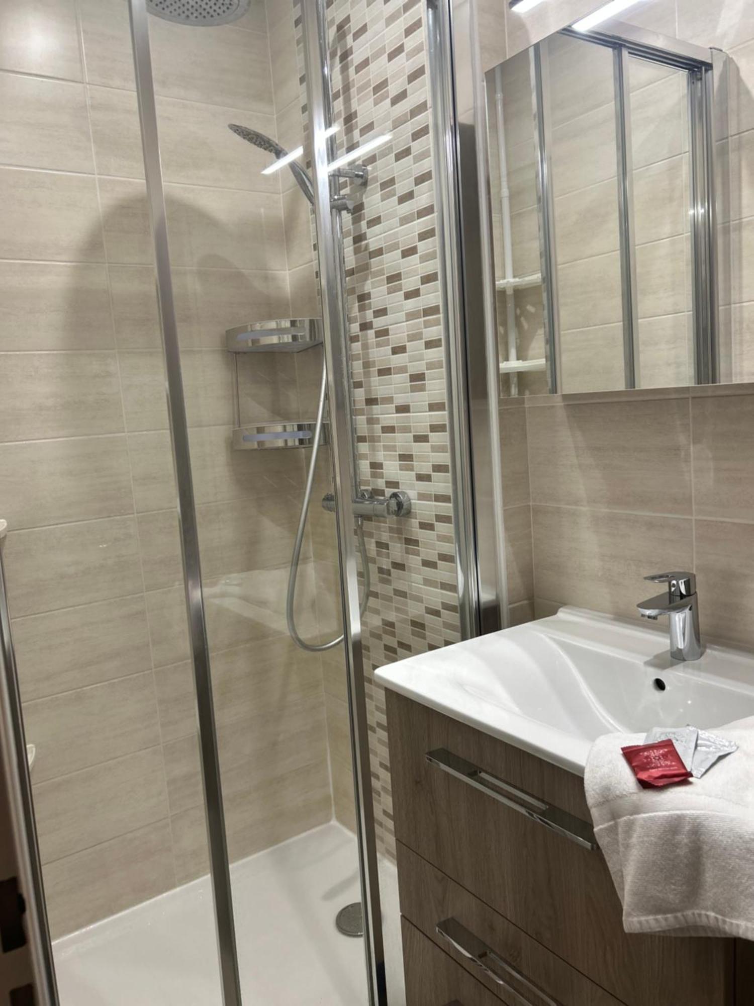 Le Cocon De La Garrigue Apartment แอกด์ ภายนอก รูปภาพ
